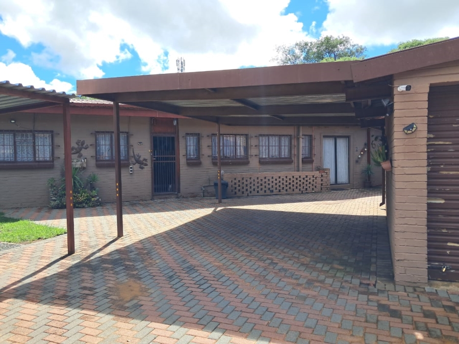 2 Bedroom Property for Sale in Dagbreek Free State